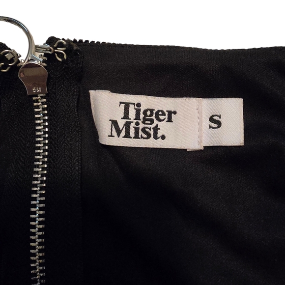 Tiger Mist Cordory Black Bra Top with Backzip design - Picture 4 of 5